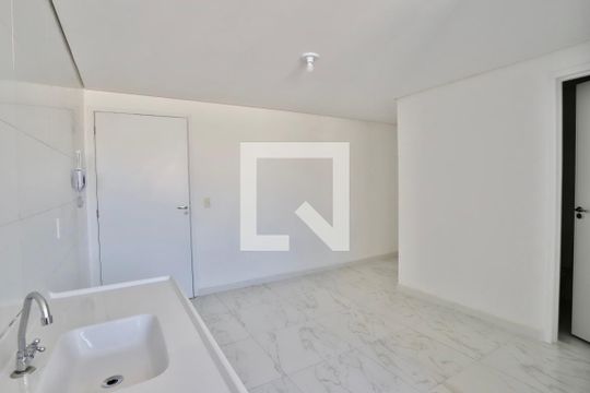 Sala / Cozinha de apartamento à venda com 1 quarto, 29m² em Vila Prudente, São Paulo