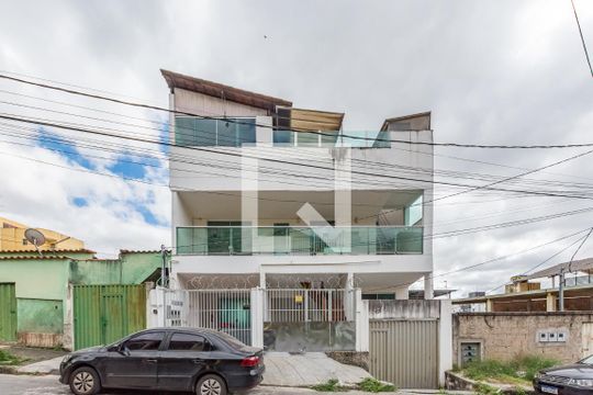 Fachada de casa à venda com 2 quartos, 170m² em Barreiro, Belo Horizonte
