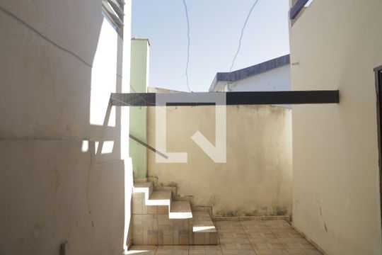 Quintal de casa à venda com 6 quartos, 240m² em Planalto Paulista, São Paulo