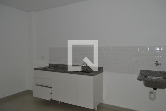 Cozinha e Área de Serviço de kitnet/studio para alugar com 1 quarto, 28m² em Ipiranga, São Paulo