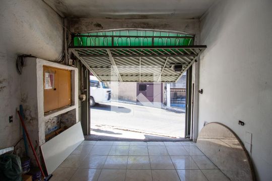 Garagem de casa para alugar com 3 quartos, 100m² em Vila Progresso (zona Leste), São Paulo