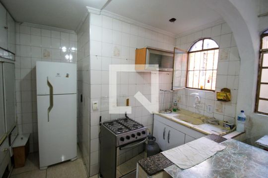 Cozinha de casa para alugar com 3 quartos, 100m² em Vila Progresso (zona Leste), São Paulo