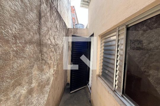 Varanda de casa para alugar com 1 quarto, 35m² em Vila Guarani (z Sul), São Paulo