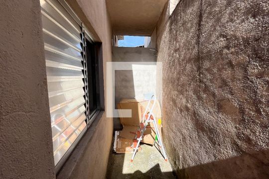 Varanda de casa para alugar com 1 quarto, 35m² em Vila Guarani (z Sul), São Paulo