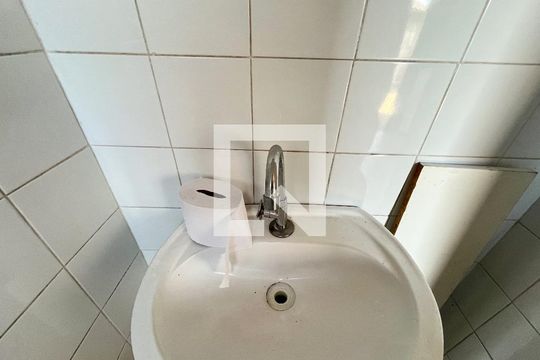 Banheiro de casa para alugar com 1 quarto, 35m² em Vila Guarani (z Sul), São Paulo