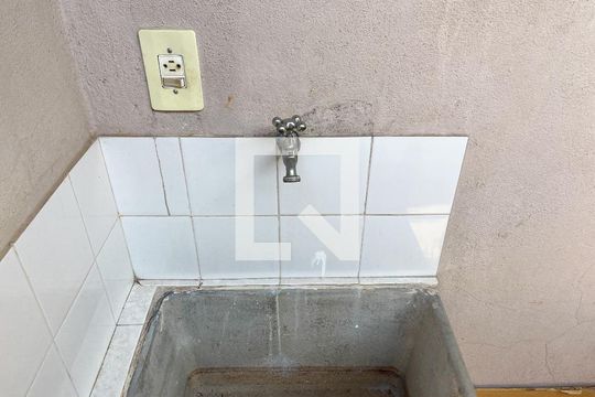 Área de Serviço de casa para alugar com 1 quarto, 35m² em Vila Guarani (z Sul), São Paulo