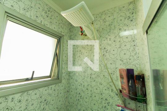 Banheiro de apartamento para alugar com 2 quartos, 47m² em Vila Califórnia, São Paulo