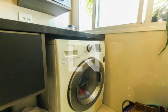 Área de Serviço de apartamento para alugar com 2 quartos, 47m² em Vila Califórnia, São Paulo