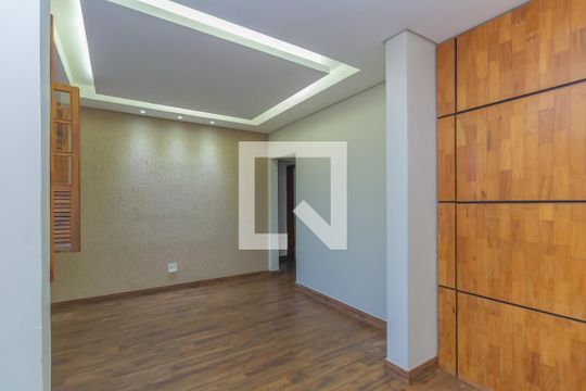 Casa à venda com 3 quartos, 390m² em Concórdia, Belo Horizonte