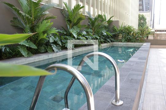Piscina de kitnet/studio à venda com 1 quarto, 21m² em Jardim Paulista, São Paulo