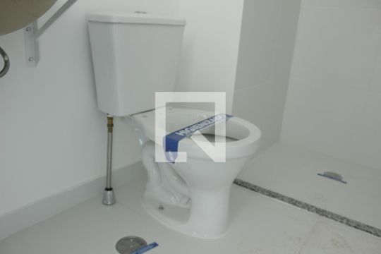 Banheiro de kitnet/studio à venda com 1 quarto, 21m² em Jardim Paulista, São Paulo