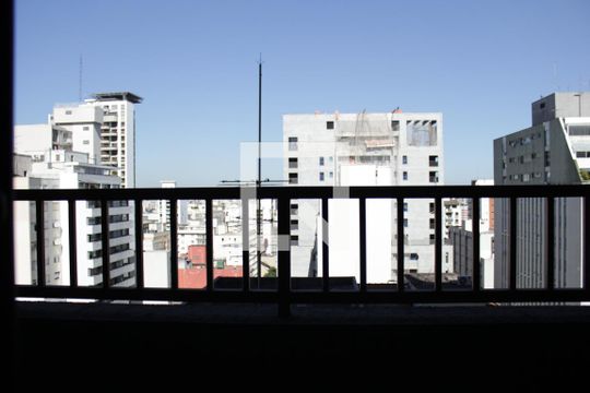 Varanda de kitnet/studio à venda com 1 quarto, 21m² em Jardim Paulista, São Paulo
