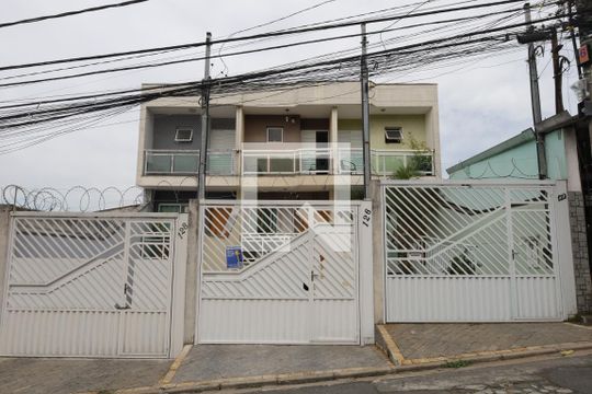 Fachada de casa à venda com 3 quartos, 158m² em Cidade Antônio Estevão de Carvalho, São Paulo