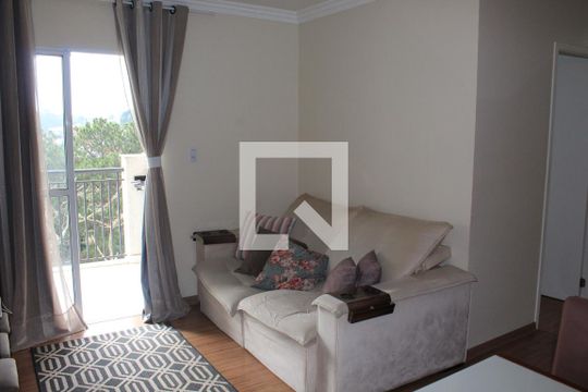 Sala de apartamento para alugar com 3 quartos, 70m² em Jardim Sabiá, Cotia