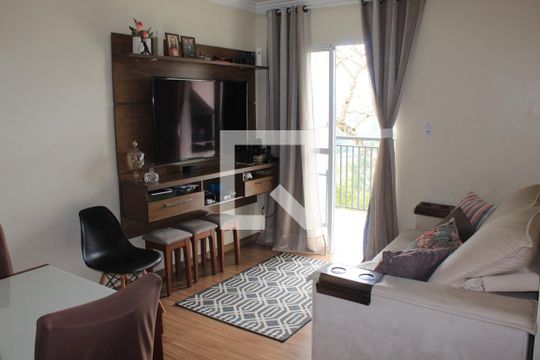 Apartamento para alugar com 3 quartos, 70m² em Jardim Sabiá, Cotia