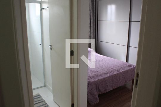 Suíte de apartamento para alugar com 3 quartos, 70m² em Jardim Sabiá, Cotia