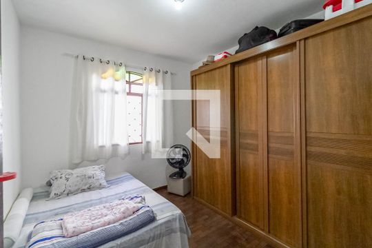 Quarto 2 de casa à venda com 3 quartos, 200m² em Planalto, Belo Horizonte