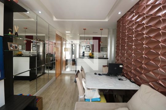 Sala de apartamento à venda com 2 quartos, 47m² em Jardim Colonial, São Paulo