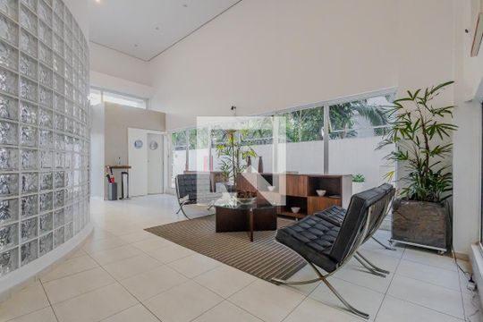 Hall social de apartamento para alugar com 1 quarto, 65m² em Pinheiros, São Paulo