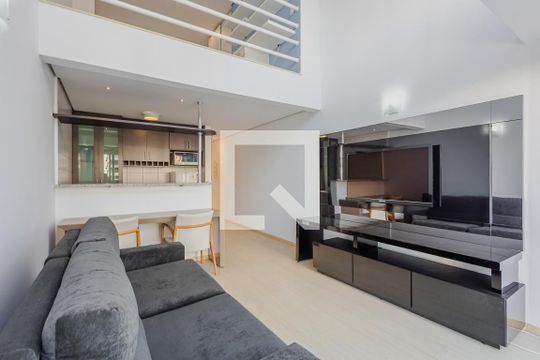 Sala de apartamento para alugar com 1 quarto, 65m² em Pinheiros, São Paulo