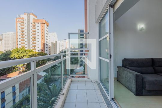 Varanda de apartamento para alugar com 1 quarto, 65m² em Pinheiros, São Paulo