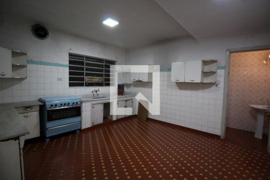 Cozinha de casa à venda com 3 quartos, 100m² em Jardim São Paulo, São Paulo