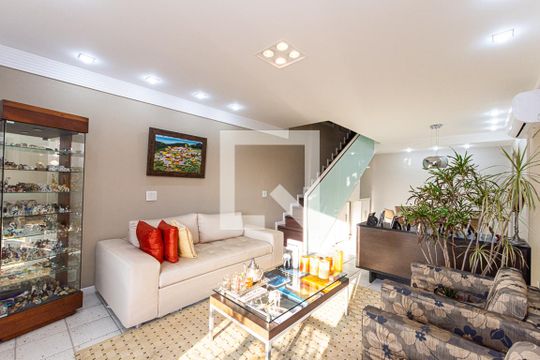 Sala de apartamento à venda com 5 quartos, 341m² em Icaraí, Niterói