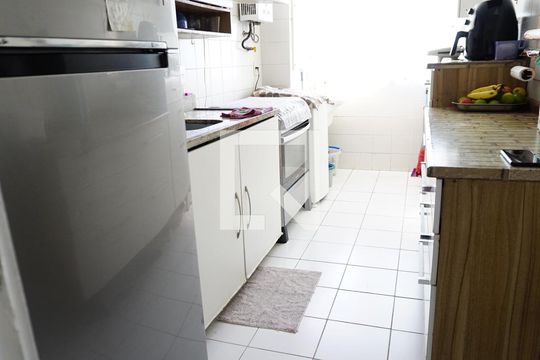 Cozinha de apartamento à venda com 2 quartos, 77m² em Barra da Tijuca, Rio de Janeiro