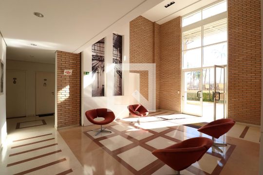 Hall de entrada de apartamento para alugar com 1 quarto, 42m² em Água Branca, São Paulo