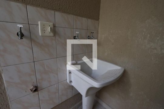 Lavanderia de casa à venda com 2 quartos, 100m² em Vila Olinda, São Paulo
