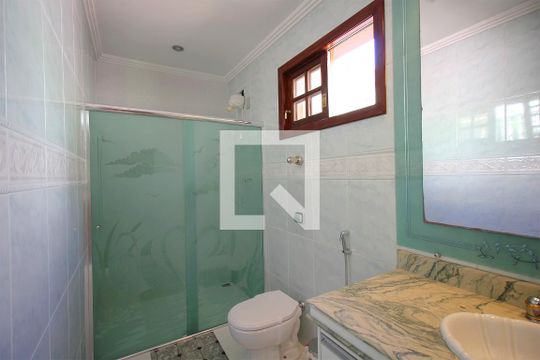 Banheiro da Suíte de casa à venda com 4 quartos, 261m² em Concórdia, Belo Horizonte