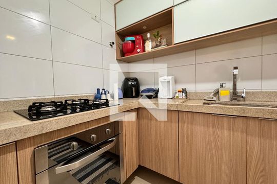 Corzinha  de apartamento à venda com 2 quartos, 49m² em Vila Eldízia, Santo André