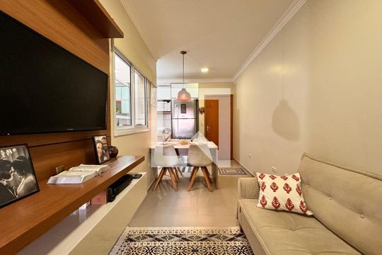 Sala de apartamento à venda com 2 quartos, 49m² em Vila Eldízia, Santo André