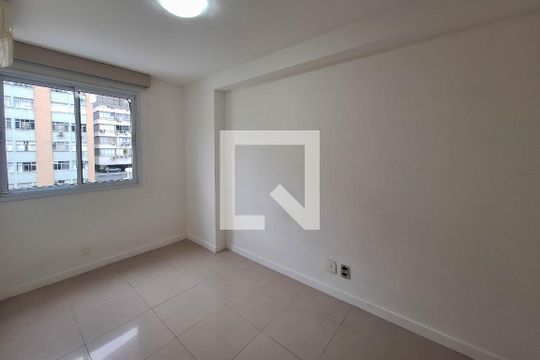 Quarto 1 de apartamento à venda com 3 quartos, 98m² em Icaraí, Niterói