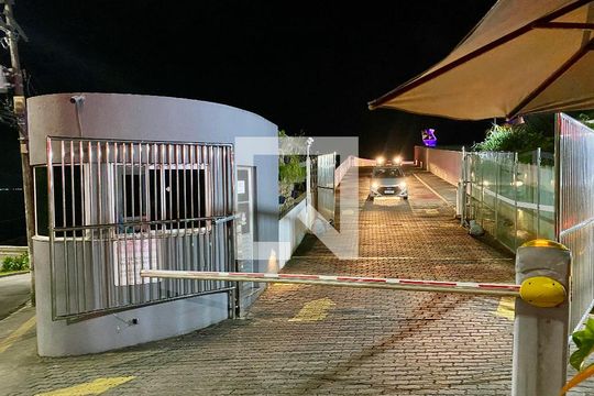 Fachada de apartamento para alugar com 2 quartos, 60m² em Dois de Julho, Salvador
