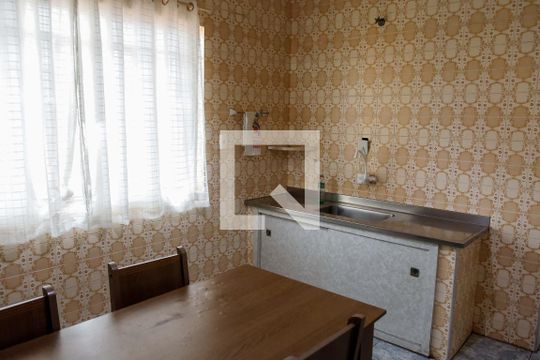 Cozinha de casa à venda com 3 quartos, 192m² em Km 18, Osasco