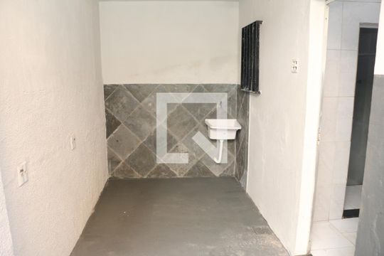 Área de serviço   de casa para alugar com 1 quarto, 60m² em Jardim Sao Joao, Nova Iguaçu