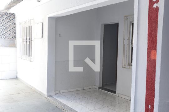 Área externa  de casa para alugar com 1 quarto, 60m² em Jardim Sao Joao, Nova Iguaçu