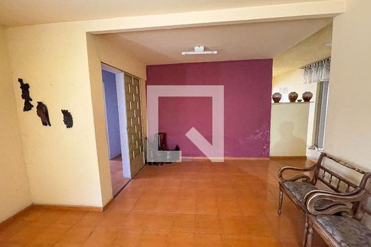 Sala de casa à venda com 4 quartos, 440m² em Jardim Riacho das Pedras, Contagem