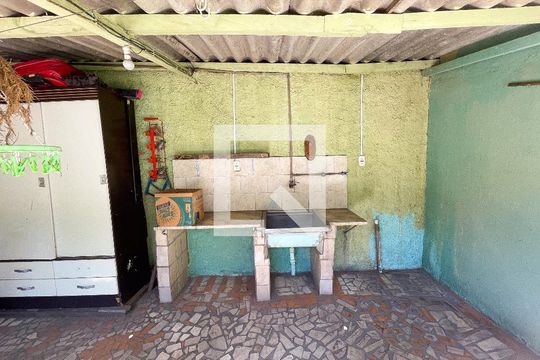 Área de Serviço de casa para alugar com 4 quartos, 440m² em Jardim Riacho das Pedras, Contagem