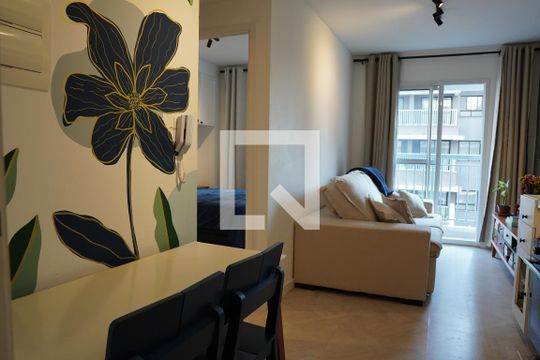 Cozinha de apartamento à venda com 1 quarto, 35m² em Pinheiros, São Paulo