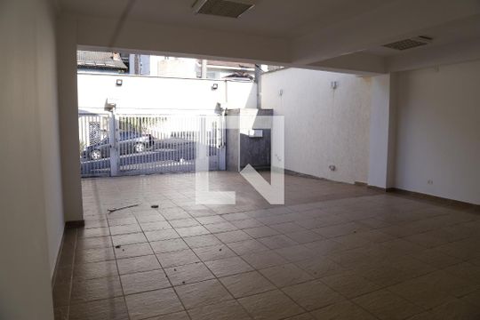 Garagem de casa à venda com 4 quartos, 450m² em City América, São Paulo
