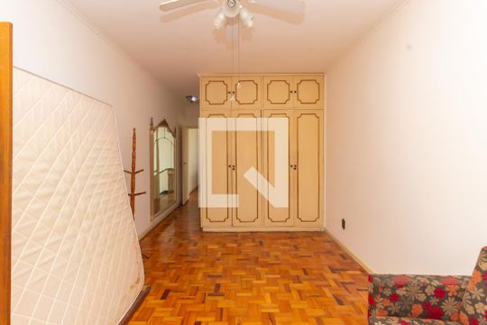 Suíte 1 de casa à venda com 4 quartos, 200m² em Vila Mariana, São Paulo