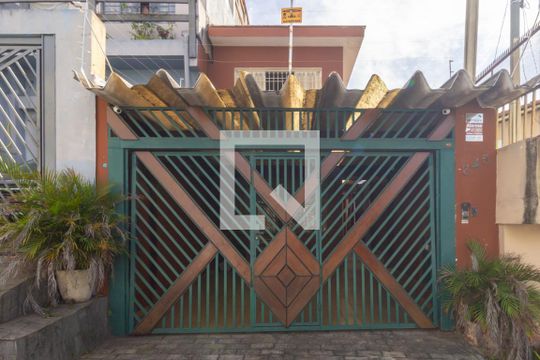 Fachada de casa à venda com 4 quartos, 200m² em Vila Mariana, São Paulo