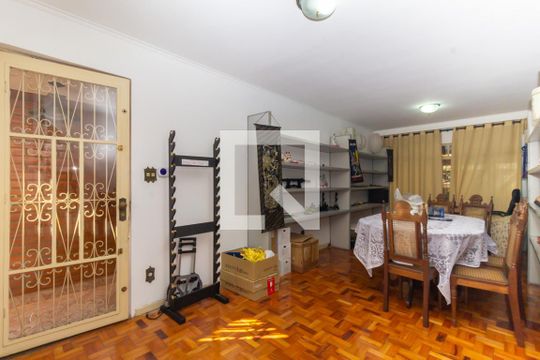 Casa à venda com 4 quartos, 200m² em Vila Mariana, São Paulo