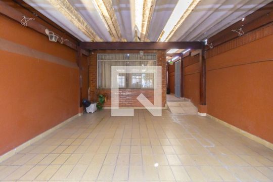 Garagem de casa à venda com 4 quartos, 200m² em Vila Mariana, São Paulo