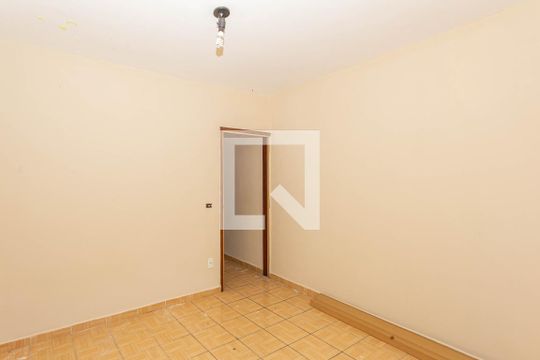 Quarto 1 de casa à venda com 2 quartos, 168m² em Vila Moraes, São Paulo