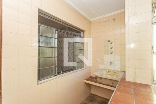 Area de Serviços de casa à venda com 2 quartos, 168m² em Vila Moraes, São Paulo