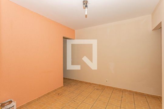 Sala de casa à venda com 2 quartos, 168m² em Vila Moraes, São Paulo