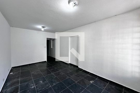 Sala de casa para alugar com 2 quartos, 122m² em Chácara Monte Alegre, São Paulo